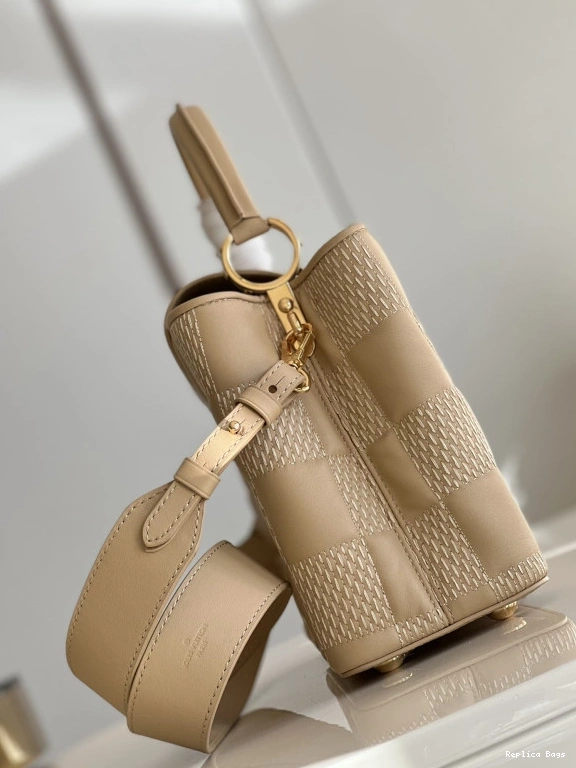 Affordable LOUIS CAPUCINES VUITTON MM 0727